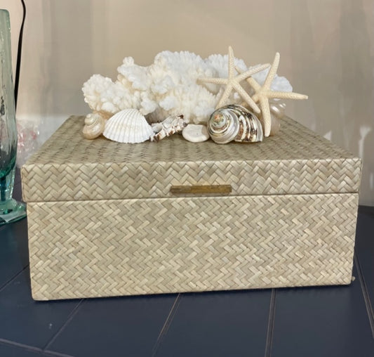 In the Seagrass Decorative Box